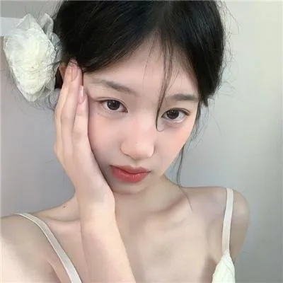 国产精品深宫侍女《宫灯微光》全集 - 侍女微光暖心